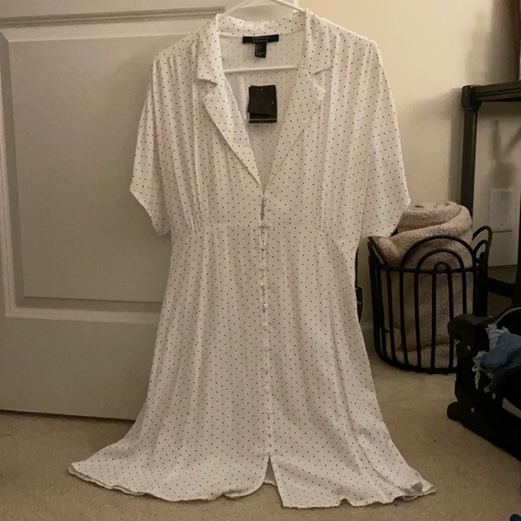 Forever 21 Dresses & Skirts - F21 contemporary polka dot dress-size LG